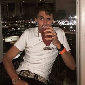 Meet your Posher, Daniel